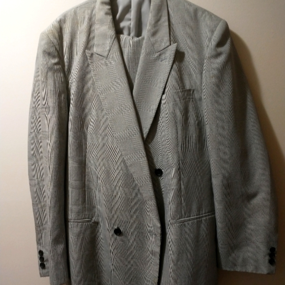 Gino Rossi Grey Suit 44L